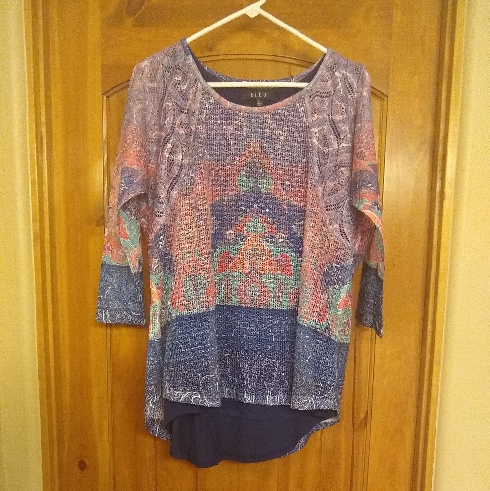 Bleu blouse pink and blue paisley
